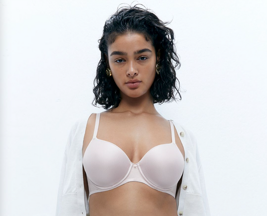 Sujetador memory foam cubriente Comfort Chic de Chantelle C18JNV