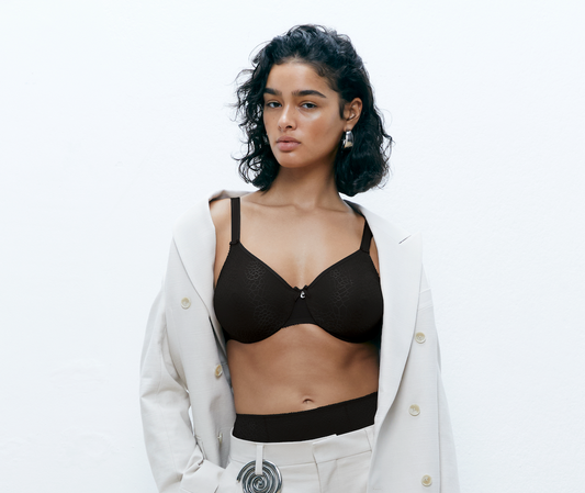 Sujetador súper reductor C Magnifique de Chantelle C18910