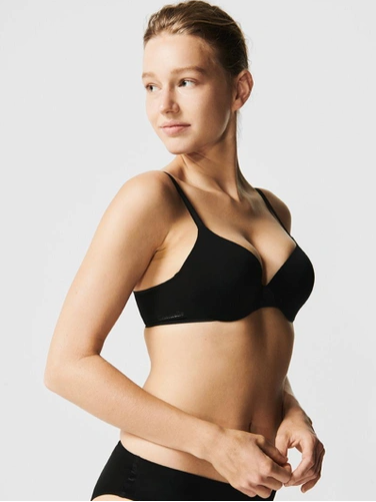 Sujetador Push-up (doble relleno) con copa invisible Essentiall de Chantelle C15G20