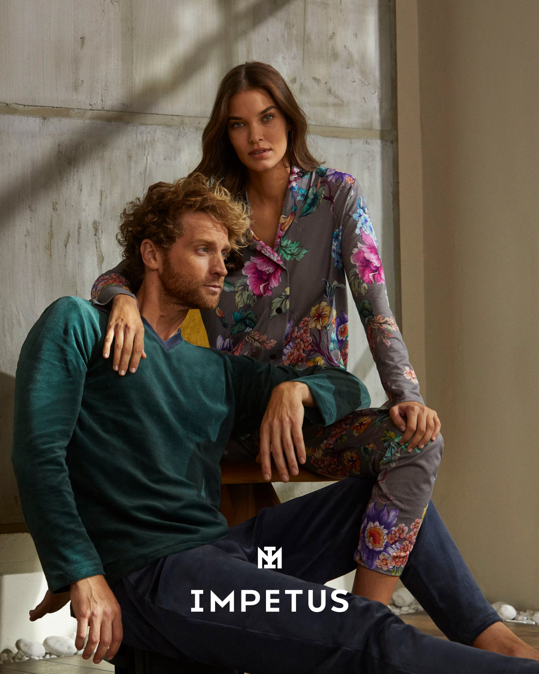 Pijama largo de mujer abierto en modal de IMPETUS IM8587N9200
