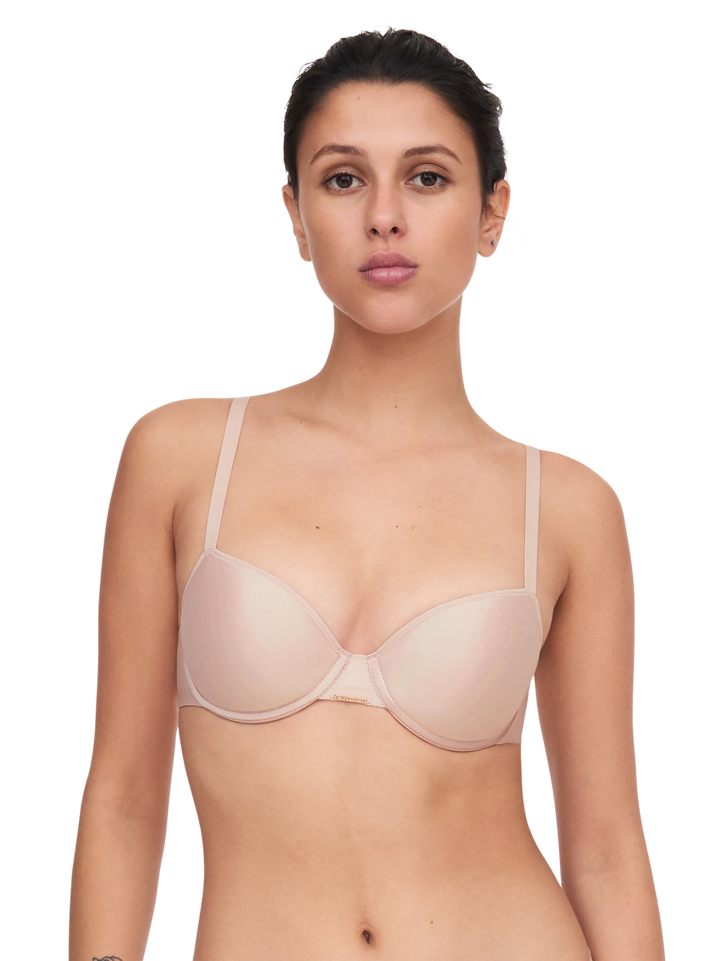 Sujetador balconette con foam preformado Bare Essential de Chantelle C15N60