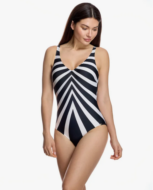 Bañador sin aro y con copa, con escote en pico W260776C de Ory