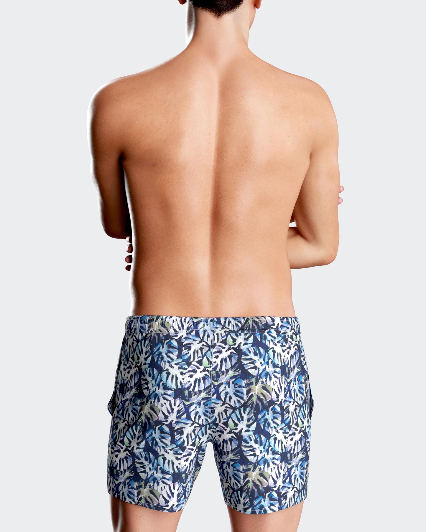 Bañador short con estampado de hojas sobre fondo marino de Impetus IM1943N2600