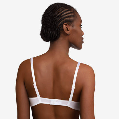 Sujetador MULTIPOSICIÓN cubriente con copa MISS JOY de Passionata
