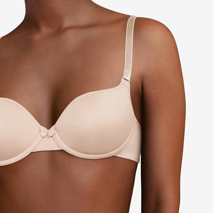 Sujetador MULTIPOSICIÓN cubriente con copa MISS JOY de Passionata