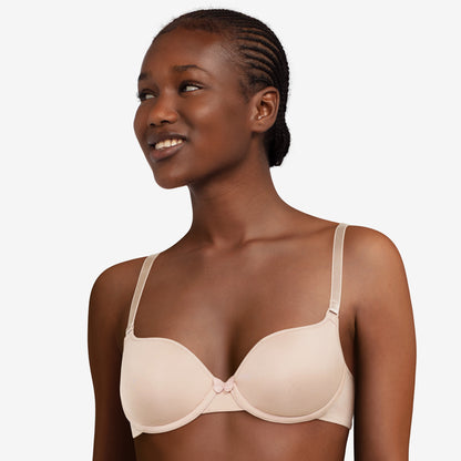 Sujetador MULTIPOSICIÓN cubriente con copa MISS JOY de Passionata